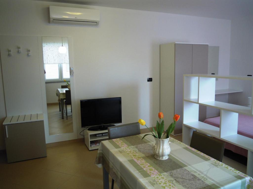 L'ulivo Apartment *